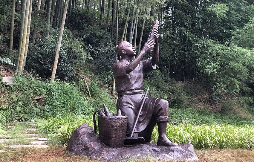 蜀南竹海孟宗哭竹雕塑